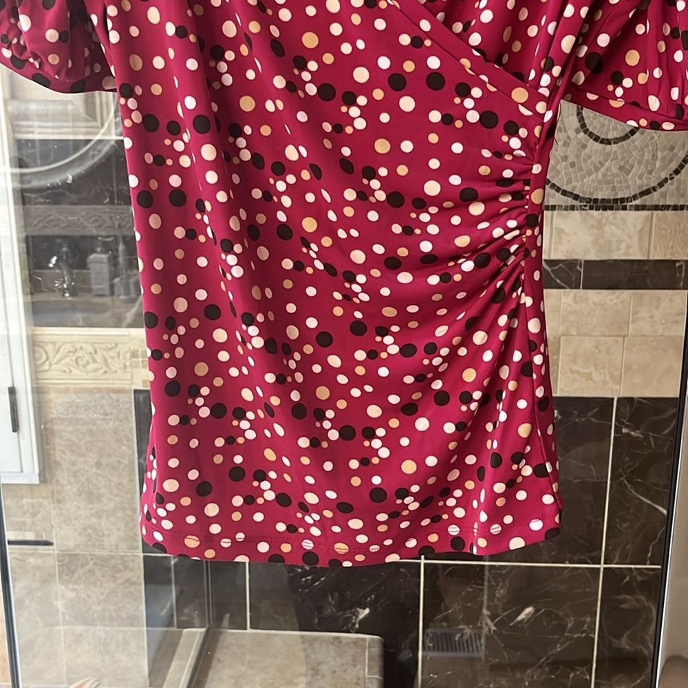 Nine West Raspberry Top, Size S, Good Condition. - image 3